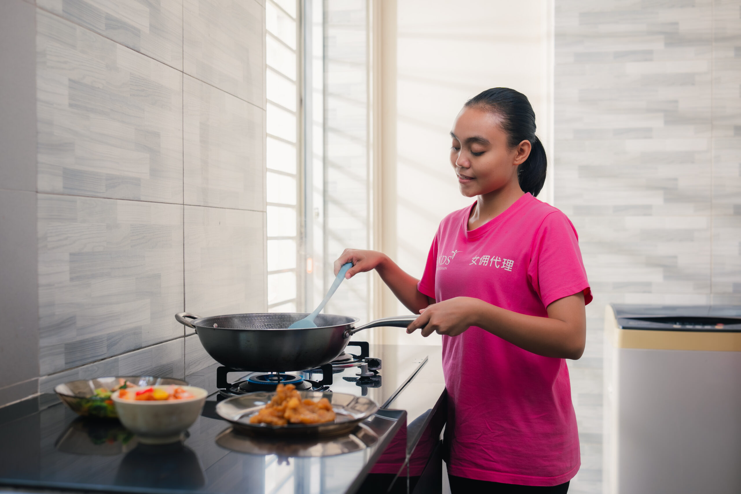 Filipino-maid